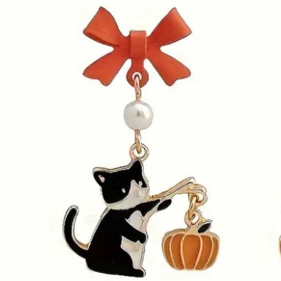 Fall Kitty Cat Earrings - Picture 2 of 5